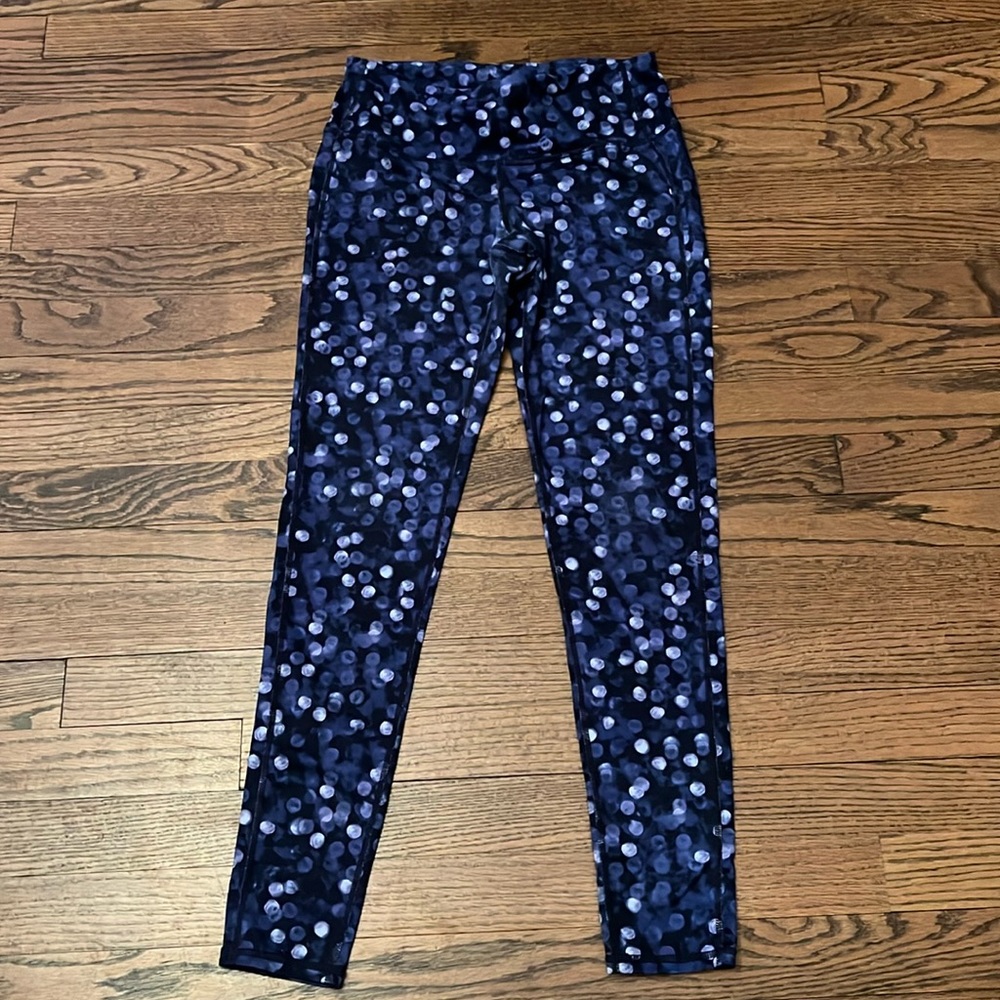 ATHLETA WORK OUT LEGGINGS.